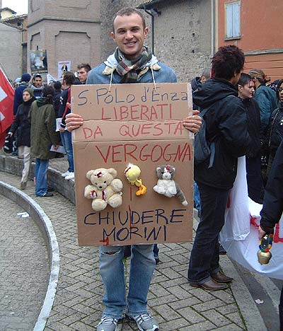 Manifestazione Chiudere Morini